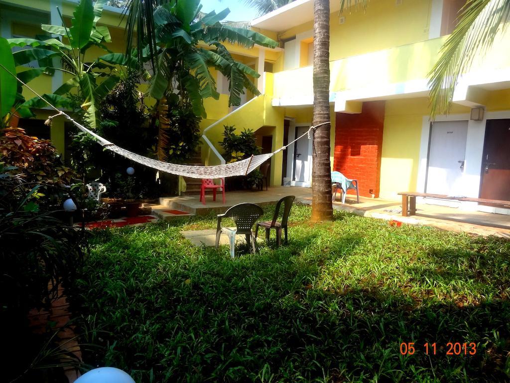 Poonam Village Resort Anjuna Ngoại thất bức ảnh